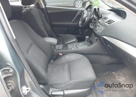 2013 Mazda Mazda3 I Sport из США, поврежденный, VIN JM1BL1UP1D1755204